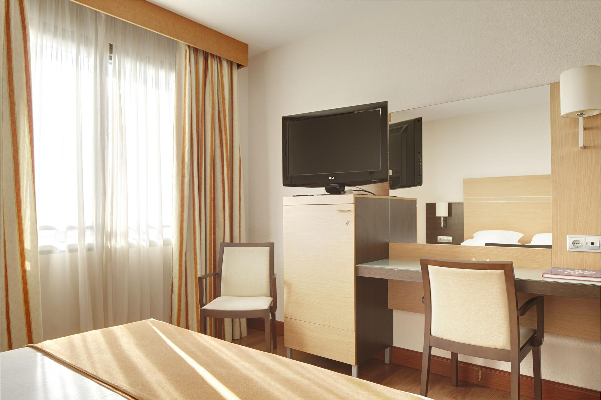 Hotel Blanca De Navarra Pamplona Exteriör bild