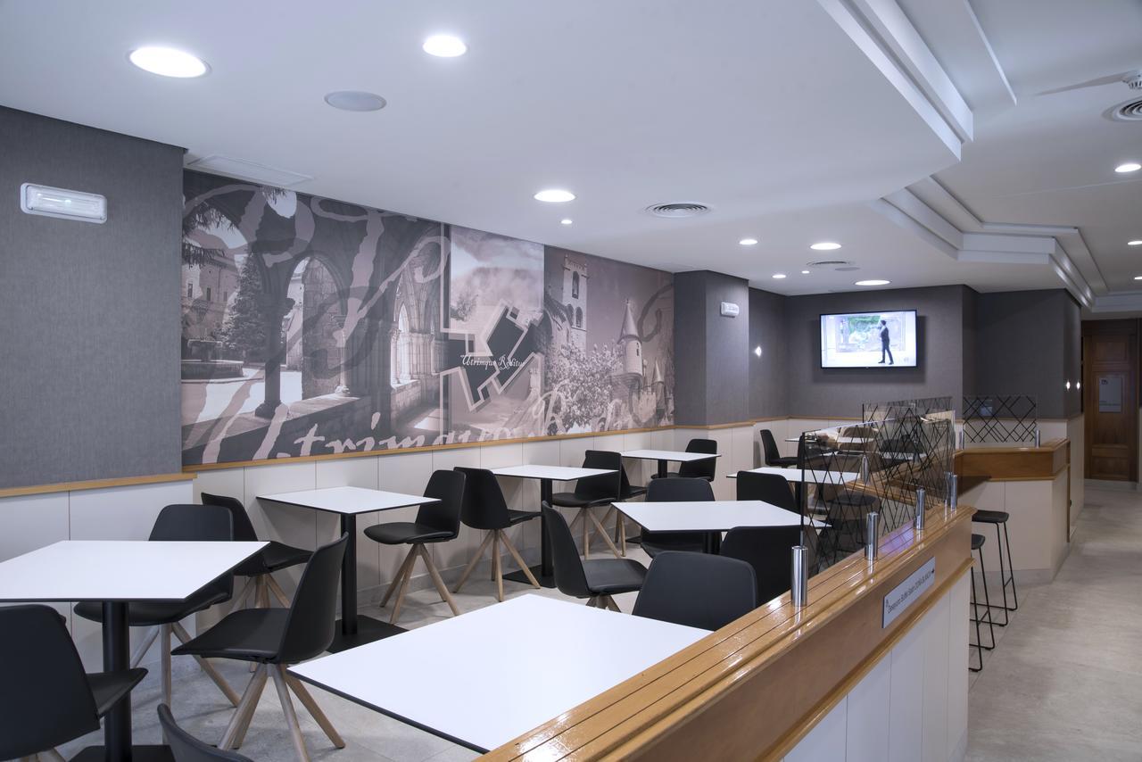 Hotel Blanca De Navarra Pamplona Exteriör bild